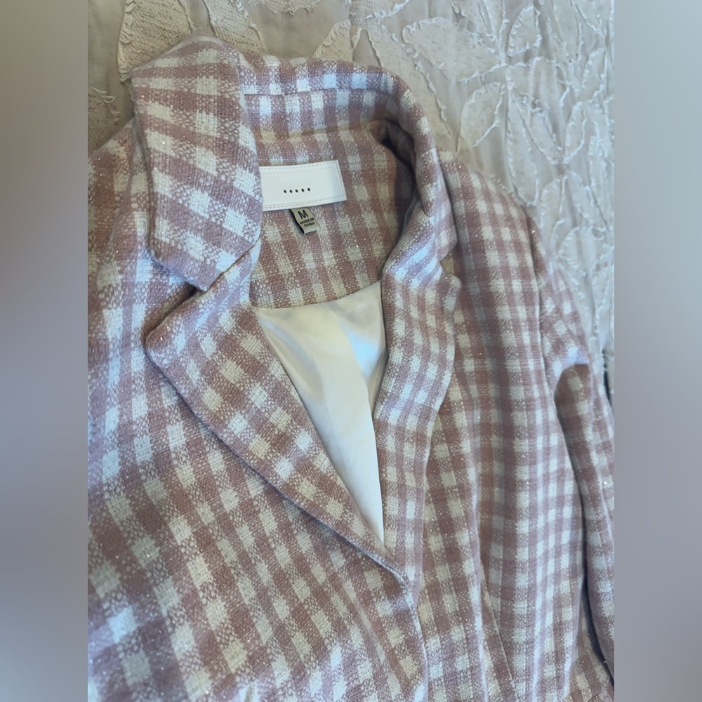 Women’s size Medium BLANK NYC Elegant Blush Gingham Tailored Blazer